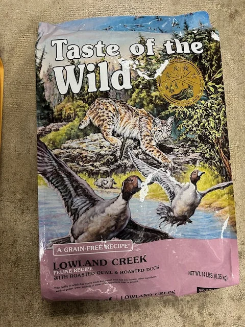 Dog food with probiotics and prebiotics for healthy digestion and gut flora-Taste of the Wild Lowland Creek, Cat Food, 14lb